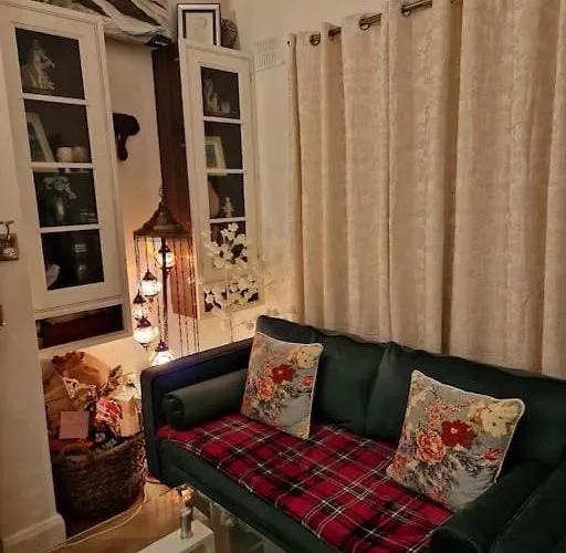 Trinity Cottage 2 Bed With Mezzanine